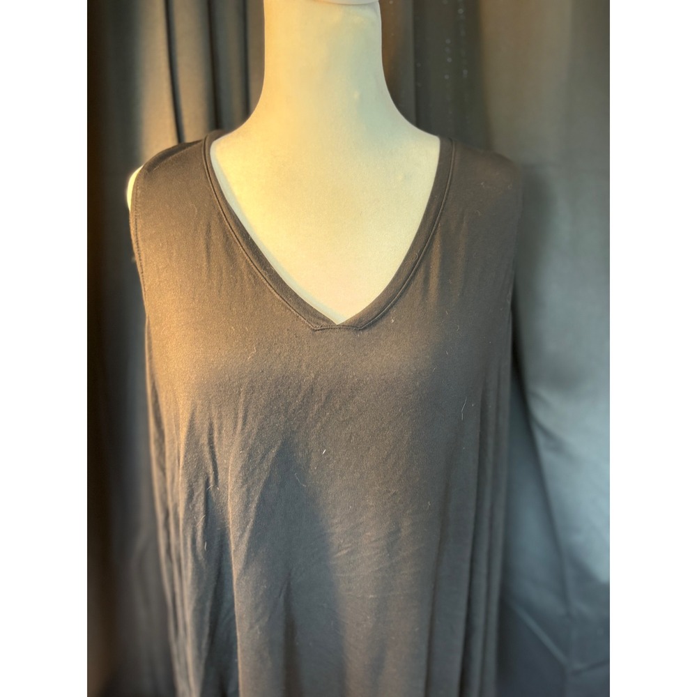 Lane Bryant Swing Tank Top Black V-Neck Rayon Spandex Sleeveless Plus Size 18/20